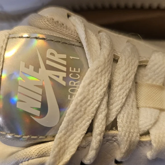 Nike Air Force 1 Low 07' Iridescent Swoosh White Men's Size 6 Sneakers - Picture 4 of 14
